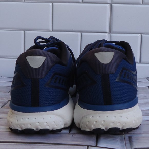 SIZE 14. BROOKS GOST 12 Men’s Athletic Running sneakers shoes. - Picture 5 of 16